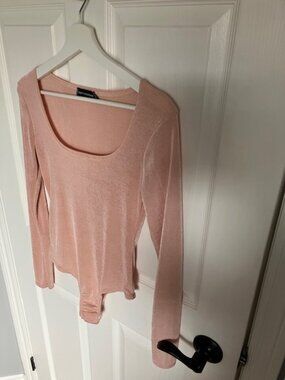 PRETTY LITTLE THING Long-Sleeve Bodysuit US 2